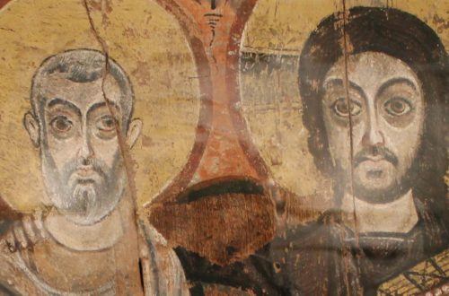 Ausschnitt einer Ikone; Rechts Christus und links Abbas Menas; beide schauen den Betrachter an. Christus hat den Arm um den Abbas gelegt